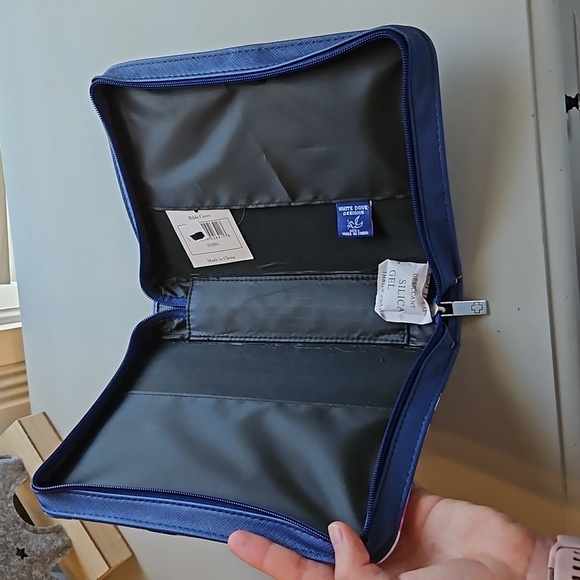 Bible Cover, White Dove Designs, It is well with my soul saying with flowers - Picture 3 of 3